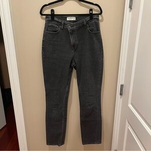 Abercrombie The 90s Slim Straight Ultra High Rise